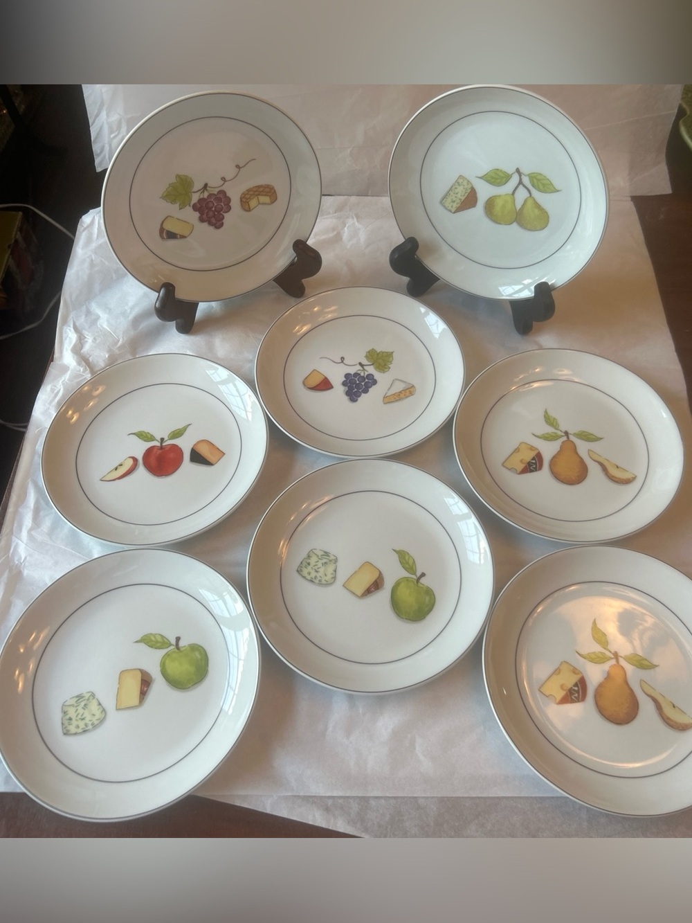 8 Crate & Barrel Nancy Green Fruit Fromage Appetizer Dessert Cheese Plates 6.5"